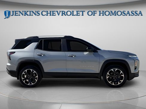 New 2026 Chevrolet Equinox LT w/ Convenience Package II FWD image 3