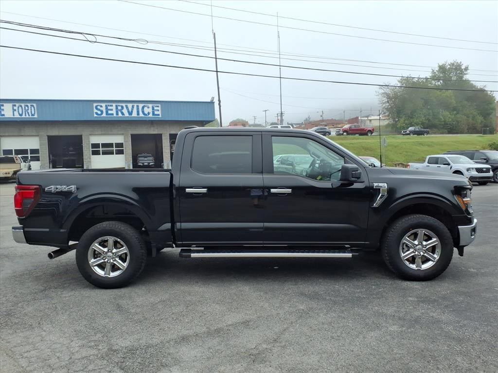 Used 2025 Ford F150 XLT w/ Equipment Group 301A Standard AWD/4WD image 6