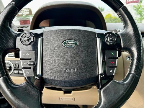 Used 2016 Land Rover LR4 HSE Silver Edition image 15