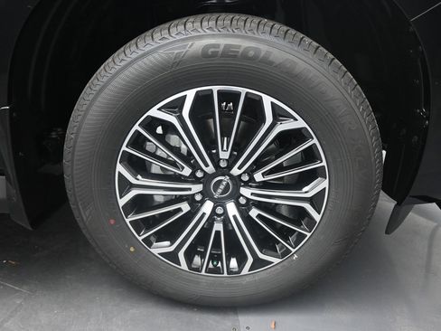 New 2026 Nissan Armada Platinum image 21