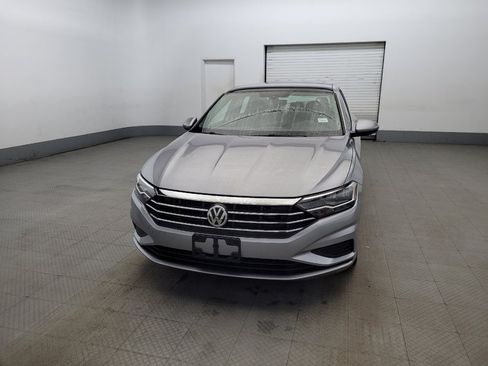 Used 2021 Volkswagen Jetta SE w/ SE Cold Weather Package image 15