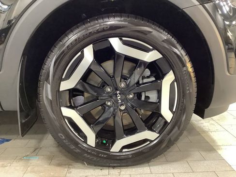 Certified 2023 Kia Telluride S w/ S Sunroof Package image 32