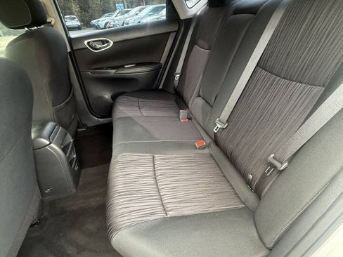 Used 2019 Nissan Sentra SV FWD image 17
