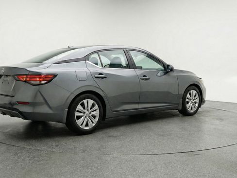 Used 2025 Nissan Sentra S FWD image 9
