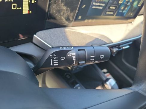 New 2026 Nissan Kicks SV w/ SV Premium Package FWD image 23