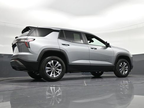 Used 2025 Chevrolet Equinox LT w/ Safety and Technology Package FWD image 30
