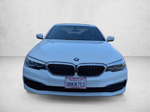 Used 2019 BMW 530i xDrive w/ Convenience Package AWD/4WD image 2