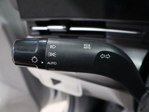 Used 2025 Hyundai Kona SEL image 38