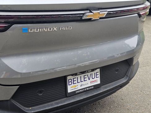 New 2026 Chevrolet Equinox EV LT AWD/4WD image 14