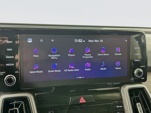 Used 2023 Kia Sorento S w/ Panoramic Sunroof Package AWD/4WD image 15