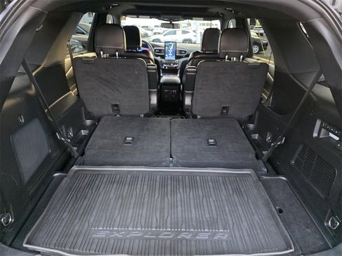 Used 2020 Ford Explorer ST w/ Premium Technology Package image 15