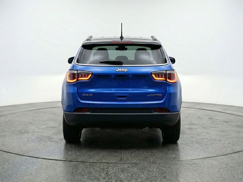 Used 2025 Jeep Compass Limited image 7