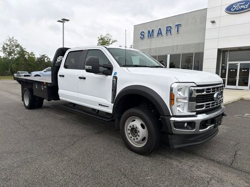 Used 2024 Ford F550 4x4 Crew Cab Super Duty image 2