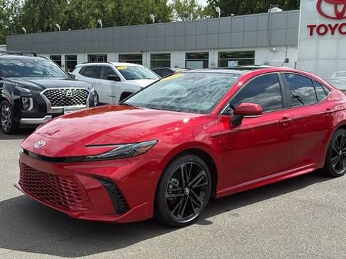 Used 2026 Toyota Camry XSE FWD image 3