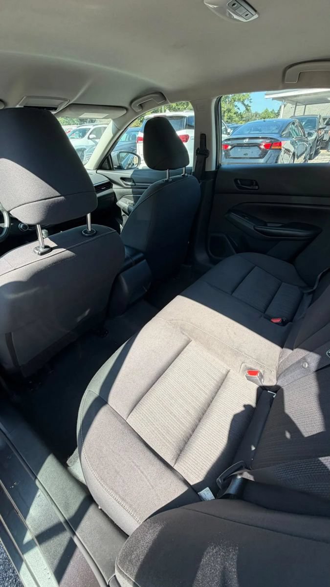 Used 2023 Nissan Altima 2.5 S FWD image 14