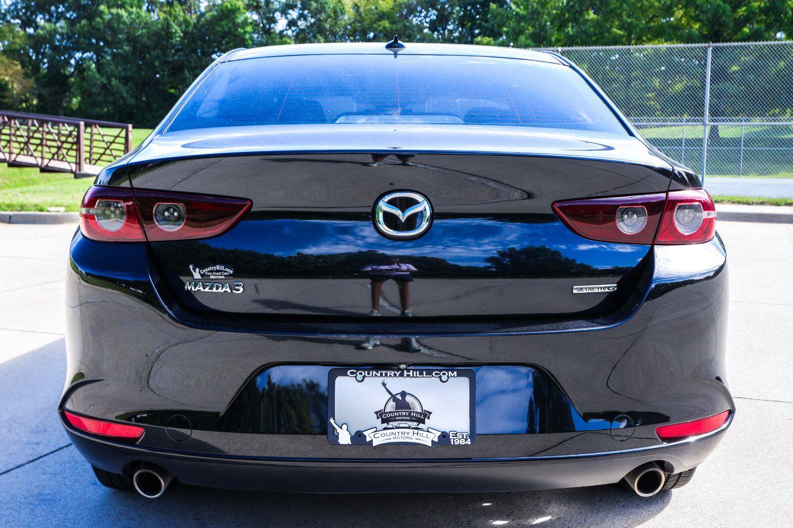 Used 2019 MAZDA MAZDA3 Sedan w/ Preferred Package FWD image 17
