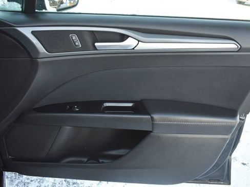 Used 2014 Ford Fusion SE image 37