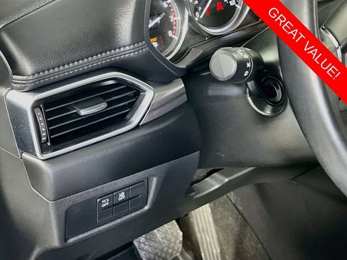 Used 2021 MAZDA CX-5 Touring FWD image 10