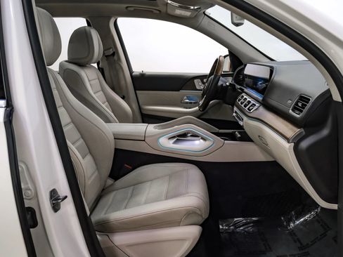 Used 2020 Mercedes-Benz GLS 580 4MATIC image 25