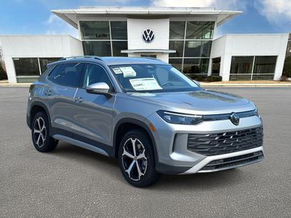 New 2025 Volkswagen Tiguan SE