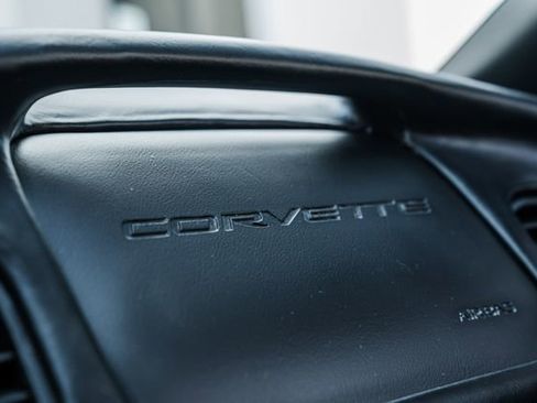 Used 2003 Chevrolet Corvette Coupe w/ Preferred Equipment Group image 72