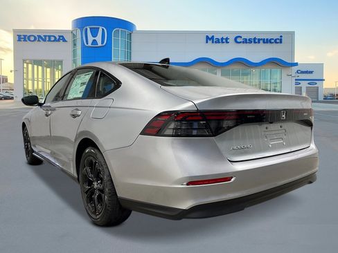 Used 2025 Honda Accord SE image 5