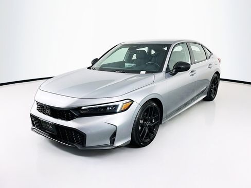 Used 2025 Honda Civic Sport image 3