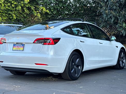 Used 2022 Tesla Model 3 image 4