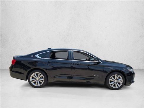 Used 2017 Chevrolet Impala LT FWD image 4