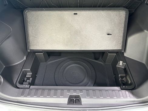 Certified 2024 Chevrolet Equinox LT w/ LPO, Floor Liner Package image 35