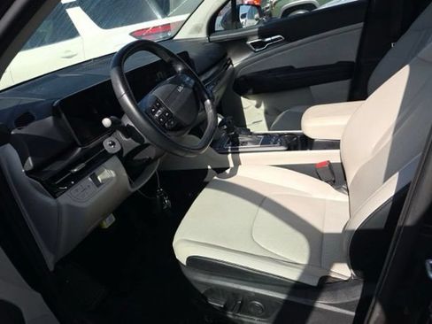 Certified 2026 Kia Sportage EX w/ EX Panorama Roof Package FWD image 7