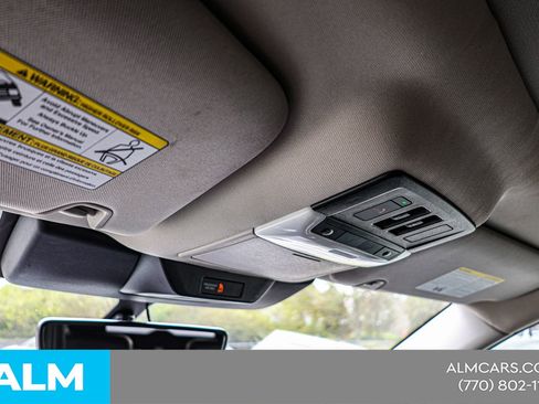 Used 2024 Nissan Pathfinder Platinum image 47