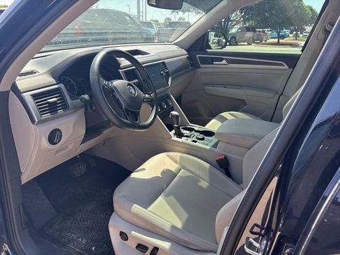 Used 2019 Volkswagen Atlas SE w/ Towing Package AWD/4WD image 9
