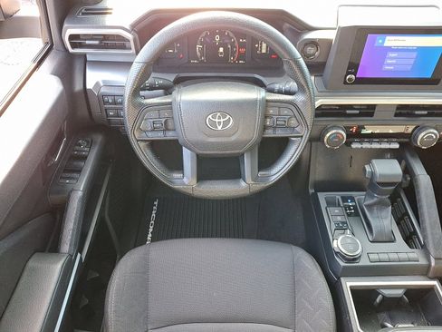 Used 2025 Toyota Tacoma SR5 image 11