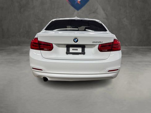 Used 2016 BMW 320i Sedan image 13