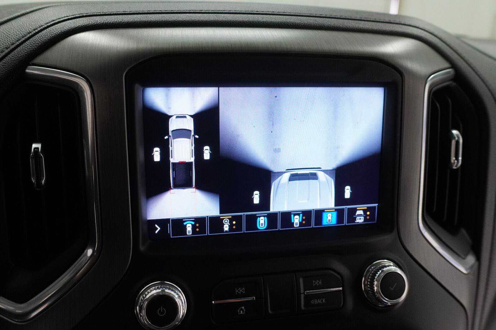 Used 2023 GMC Sierra 2500 Denali w/ Denali Ultimate Package AWD/4WD image 18