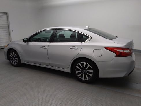 Used 2017 Nissan Altima 2.5 SL FWD image 3