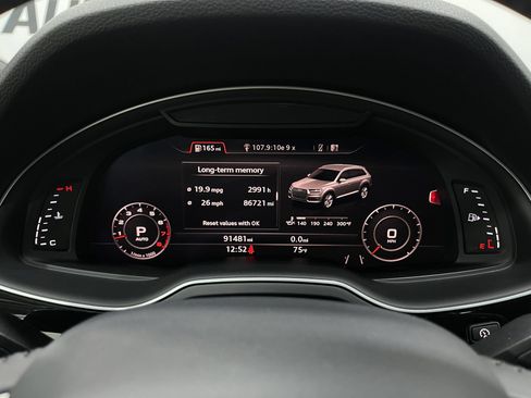 Used 2019 Audi Q7 3.0T Prestige w/ Prestige Package AWD/4WD image 23