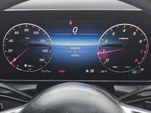 Certified 2025 Mercedes-Benz GLC 300 4MATIC image 10