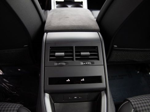 Certified 2024 Porsche Panamera 4 image 24