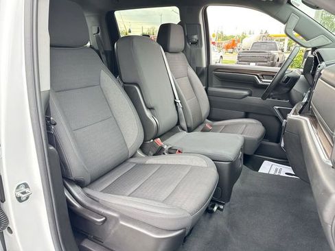Used 2024 Chevrolet Silverado 1500 LT AWD/4WD image 25