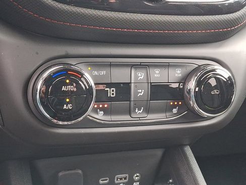 Used 2023 Chevrolet TrailBlazer RS w/ Convenience Package image 16