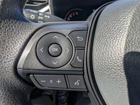 Used 2024 Toyota RAV4 XLE AWD/4WD image 25