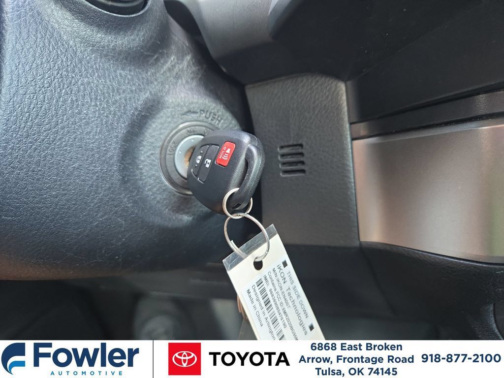 Certified 2023 Toyota Tacoma SR AWD/4WD image 32