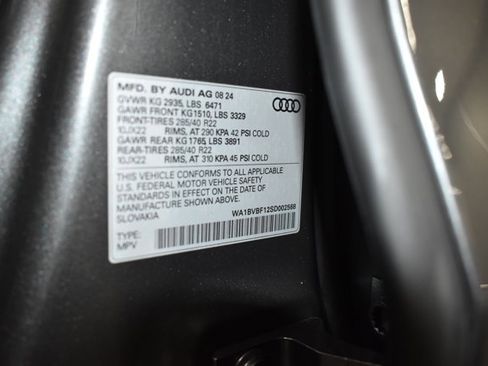 Used 2025 Audi Q8 Premium Plus w/ Premium Plus Package image 40