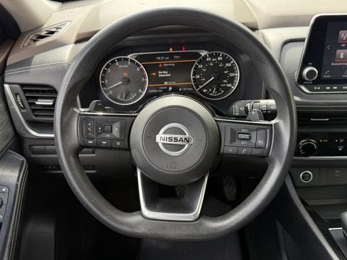Used 2021 Nissan Rogue S FWD image 12