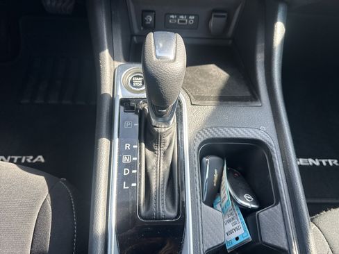 Used 2024 Nissan Sentra SV FWD image 14