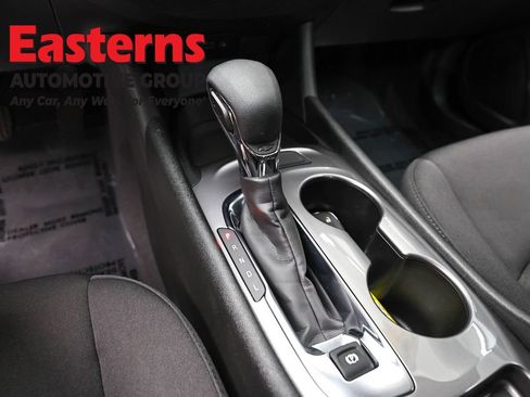 Used 2023 Chevrolet Malibu LS FWD image 12