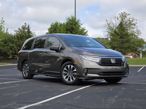 Certified 2022 Honda Odyssey EX-L image 2