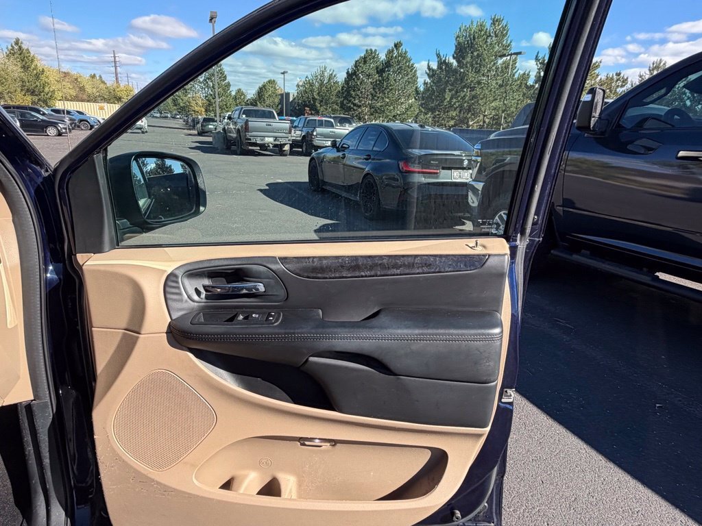Used 2014 Dodge Grand Caravan SE w/ Quick Order Package 29E SE FWD image 13